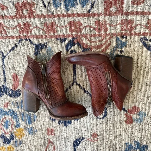 FREEBIRD by STEVEN Bowie Leather Ankle Boots - Brown - Size 6 - Picture 1 of 13